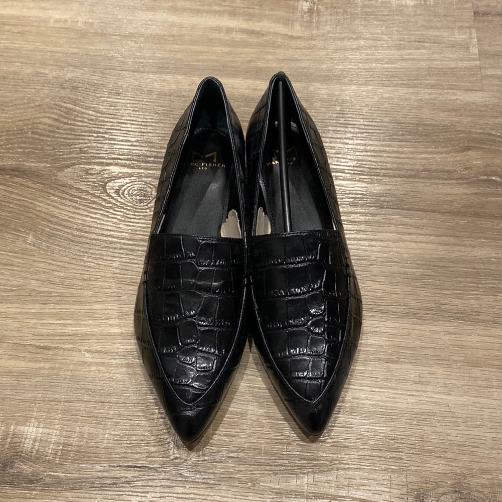 Marc Fisher LTD Croc Embossed Loafers Size 6 NEW IN BOX